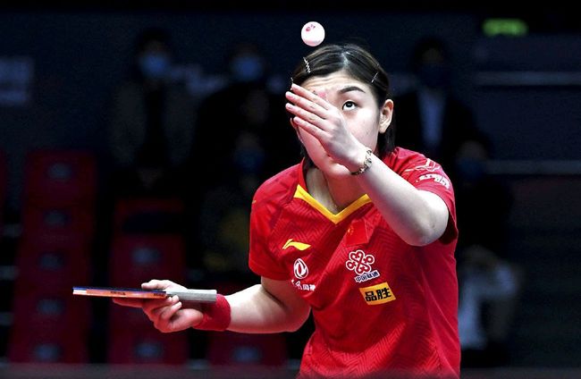 台上立于不 台上立于不